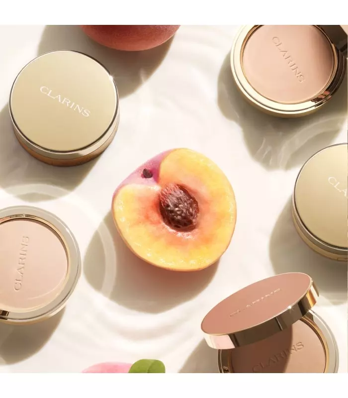 EVER MATTE COMPACT POWDER Poudre compacte matifiante infusée au lait de pêcher