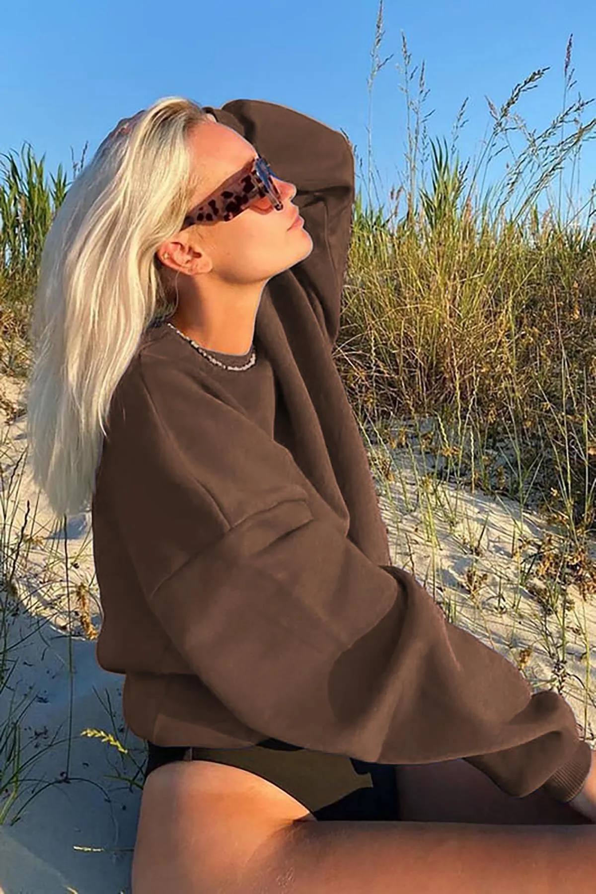Madmext  Braunes Basic-Sweatshirt mit Rundhalsausschnitt MG1559