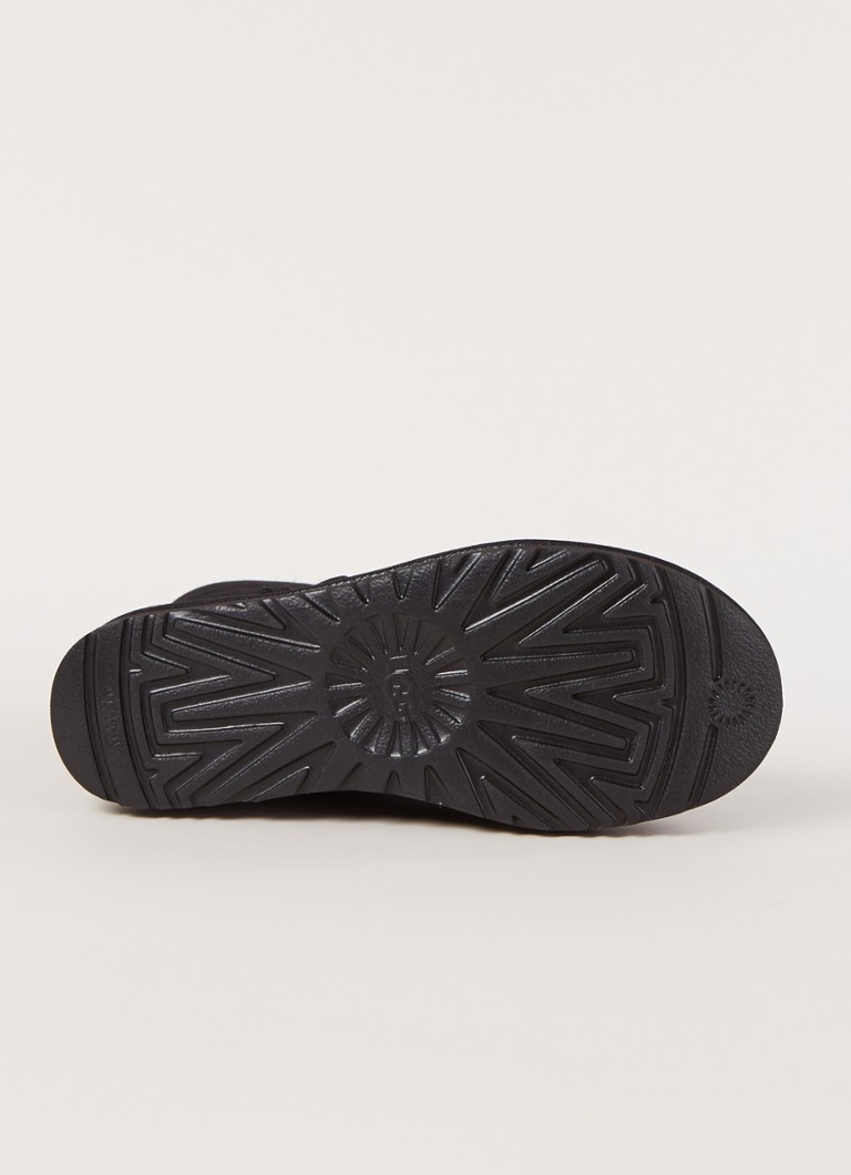 UGG Classic II κοντές σουέτ μπότες