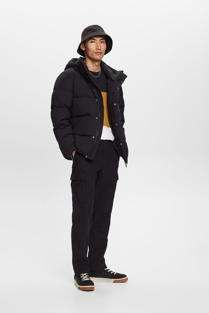 Daunenjacke mit Kapuze