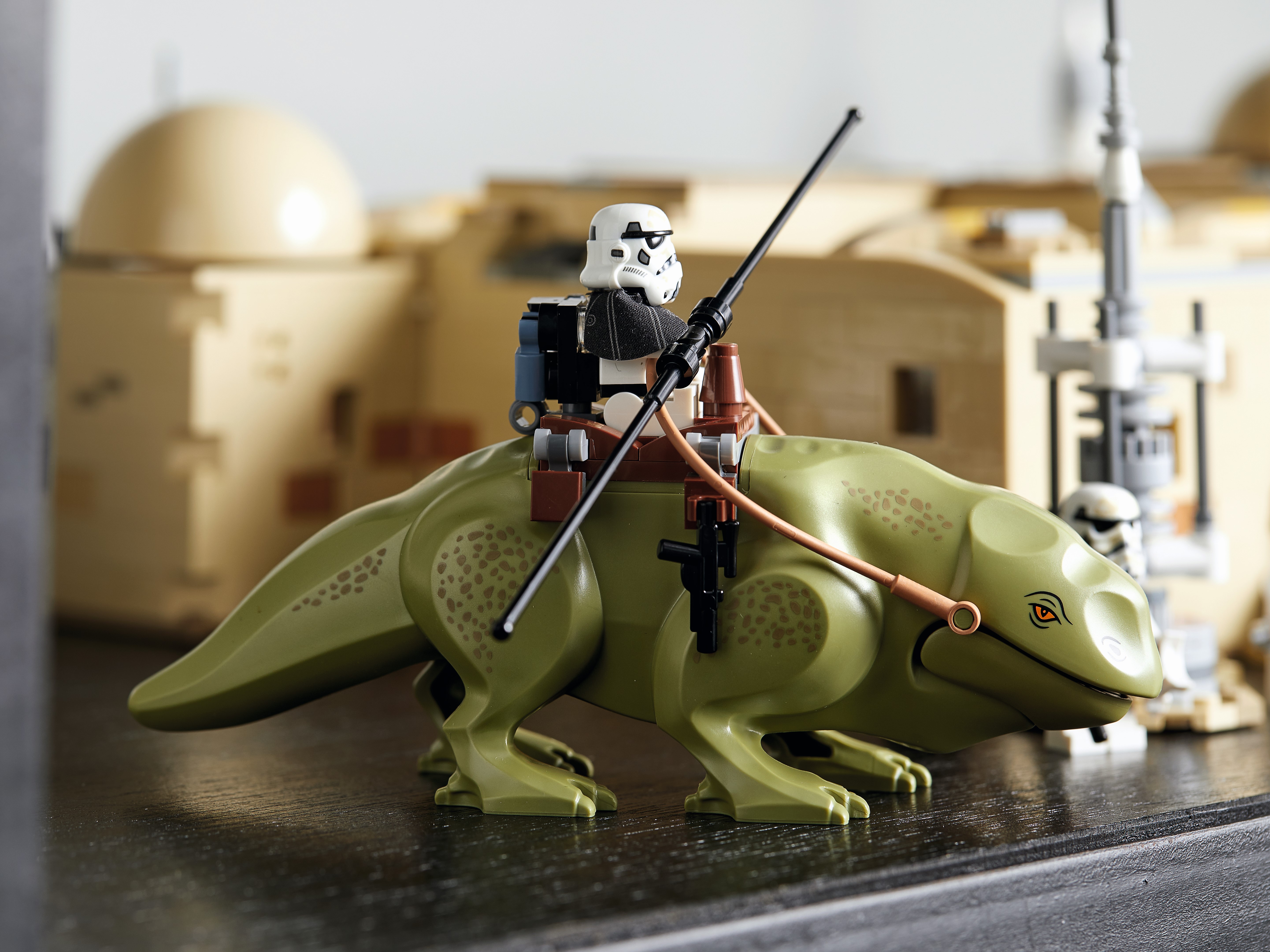 Mos Eisley Cantina™ 75290