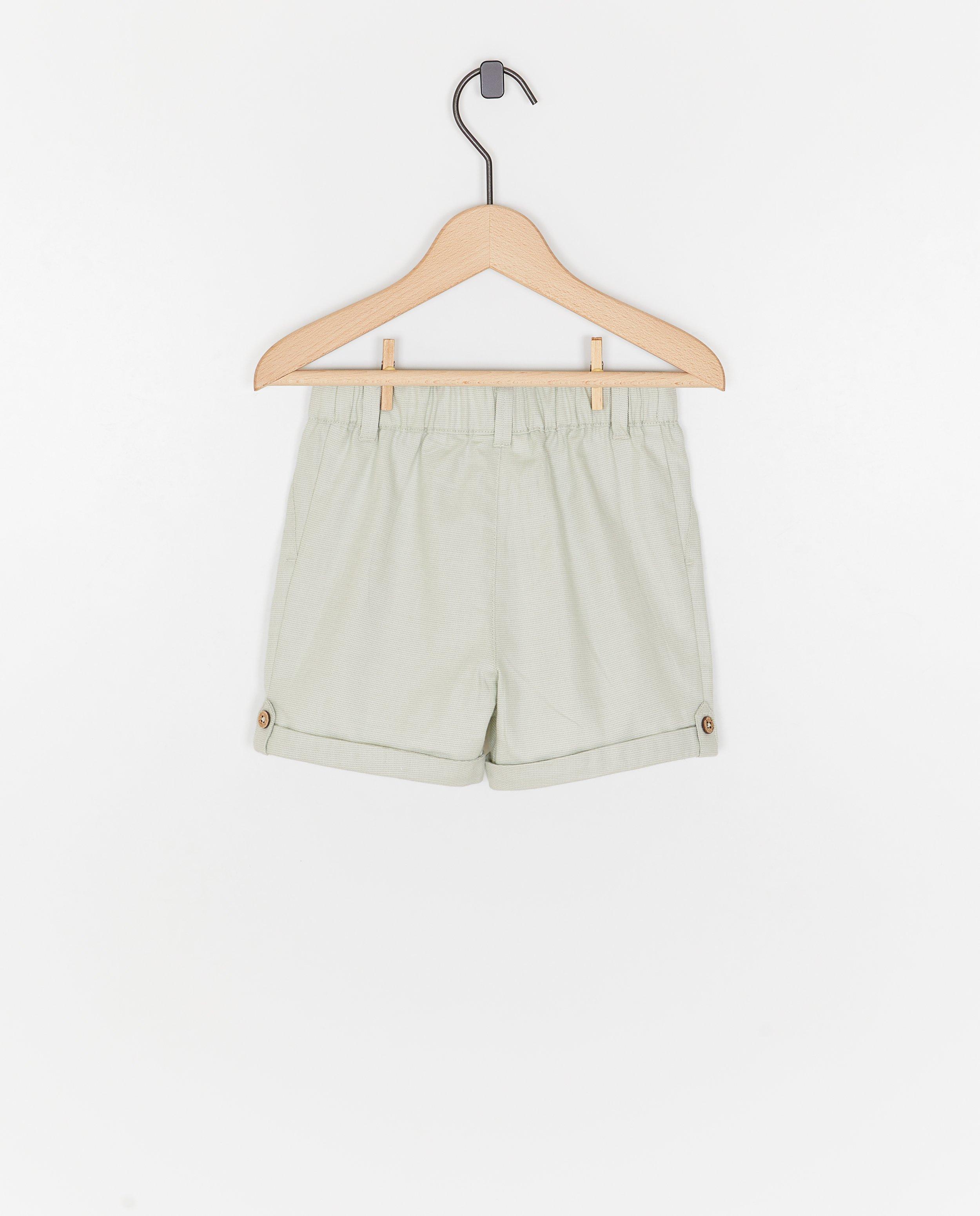 Pantaloni scurți verde deschis pentru Cuddles and Smiles, kaki pentru ocazii speciale