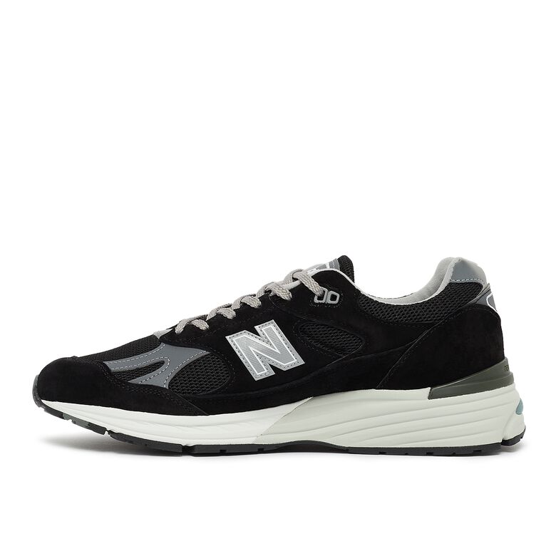 New Balance 991v2 