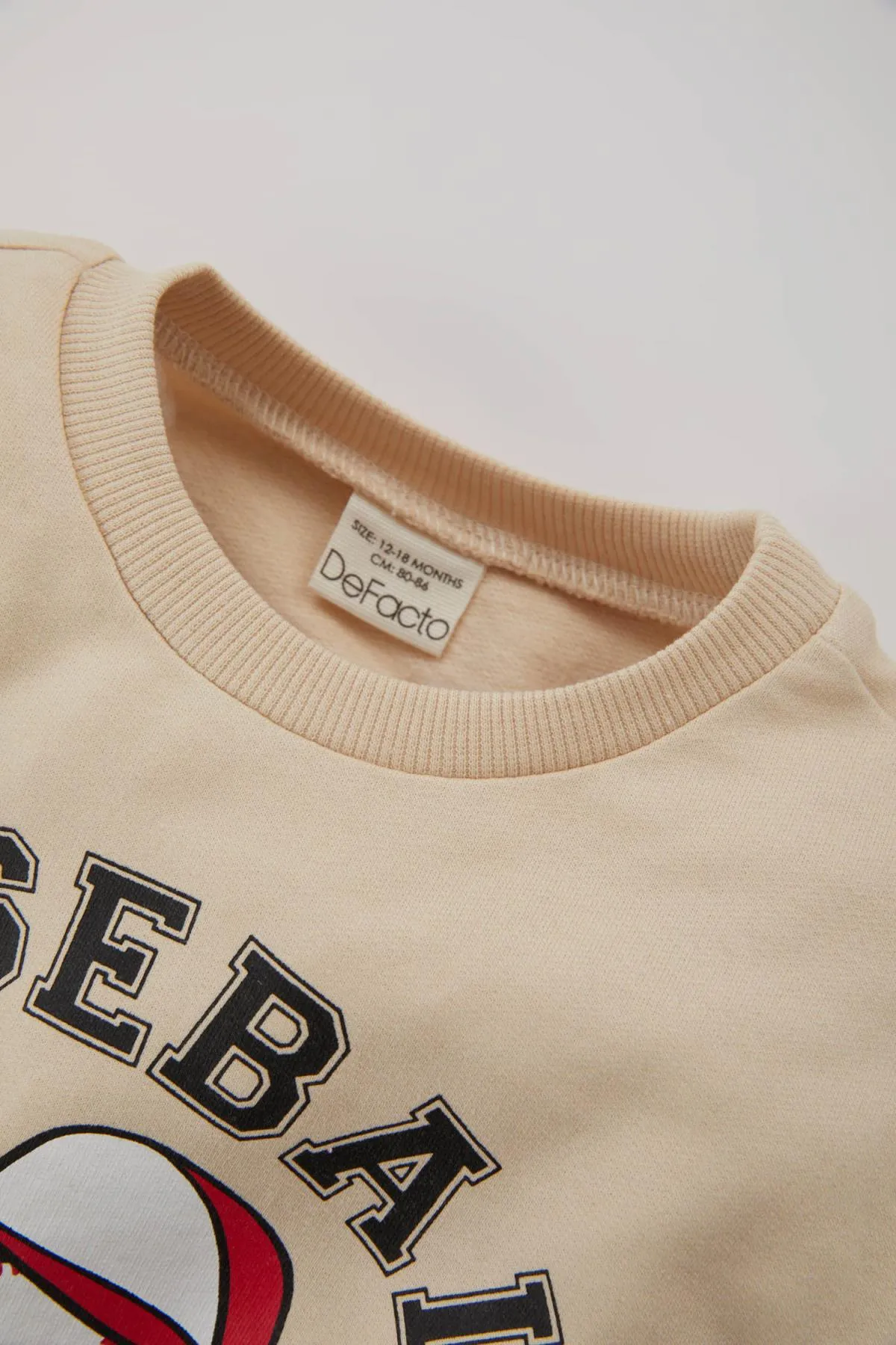 DeFacto  Zweiteilige Sweatshirts mit Rundhalsausschnitt und sportlichem Aufdruck für Babys, die innen weich flauschig sind