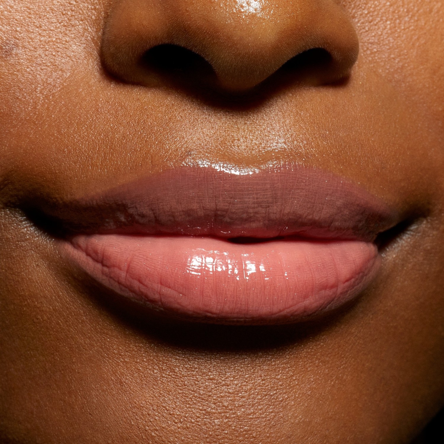 KYLIE COSMETICS lesk na pery Supple Kiss