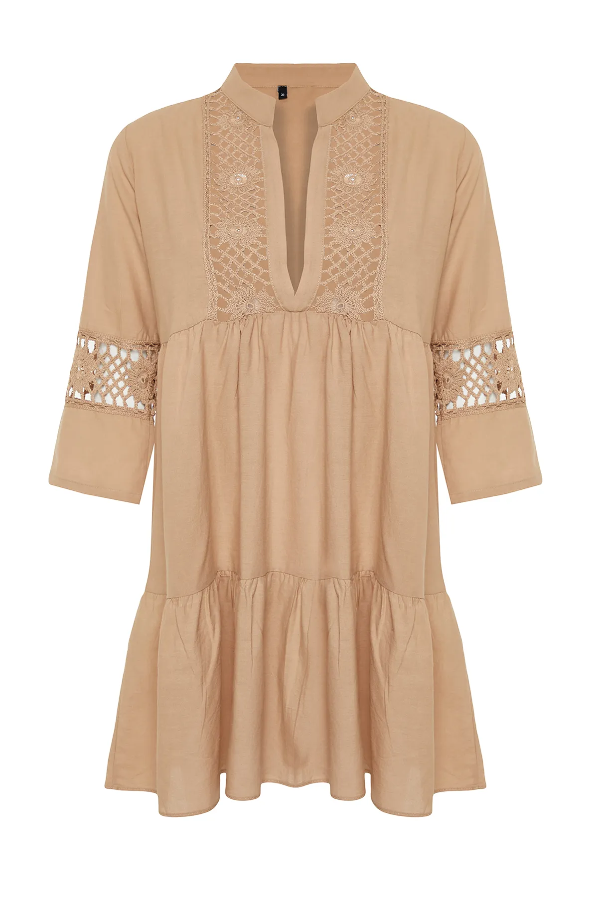 Trendyol Collection  Beigefarbenes Mini-Strandkleid aus 100 % Baumwolle mit gewebter Spitze und Details TBESS20EL0854