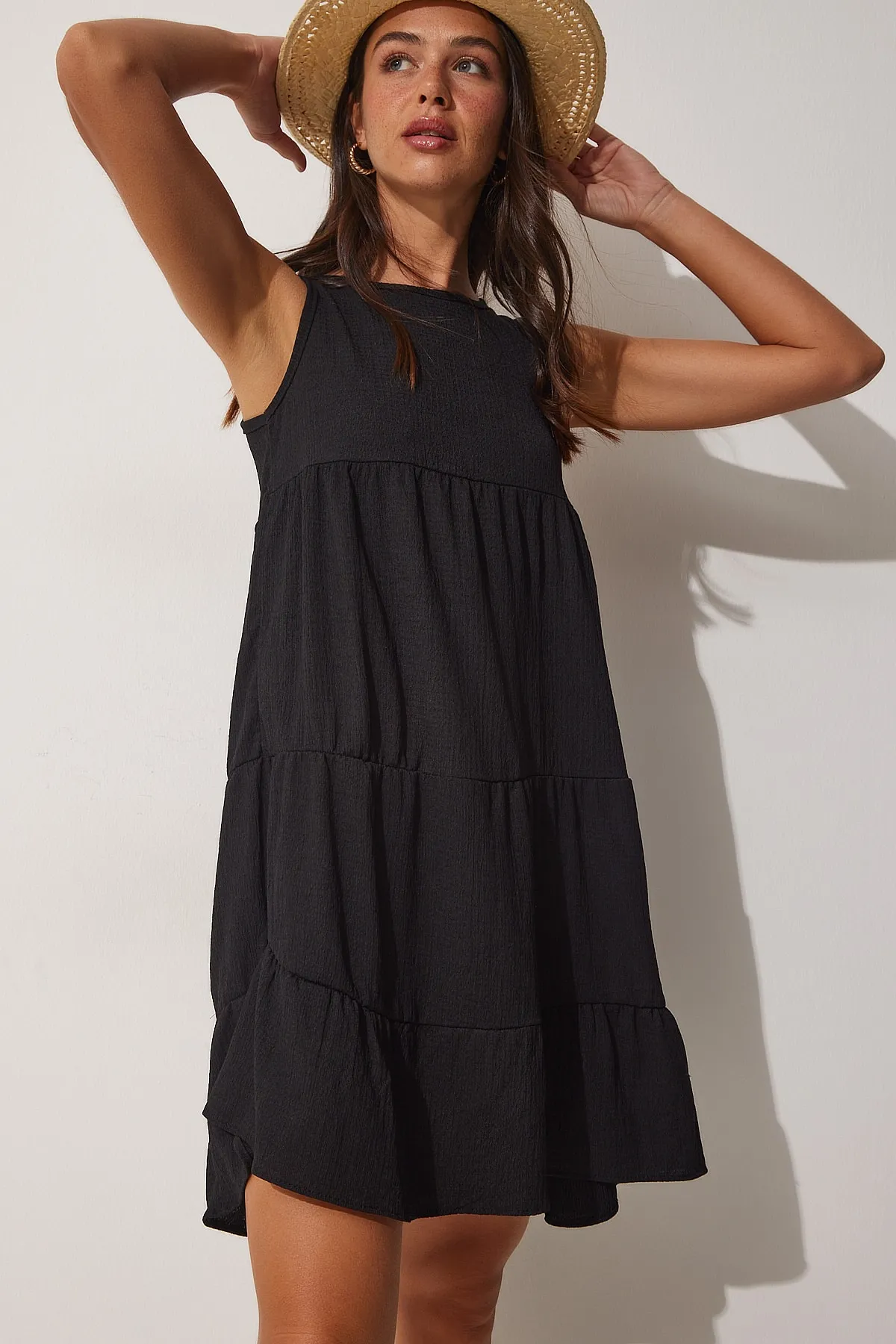 Happiness İstanbul  Schwarzes, ausgestelltes Sommer-Strickkleid für Damen DZ00083