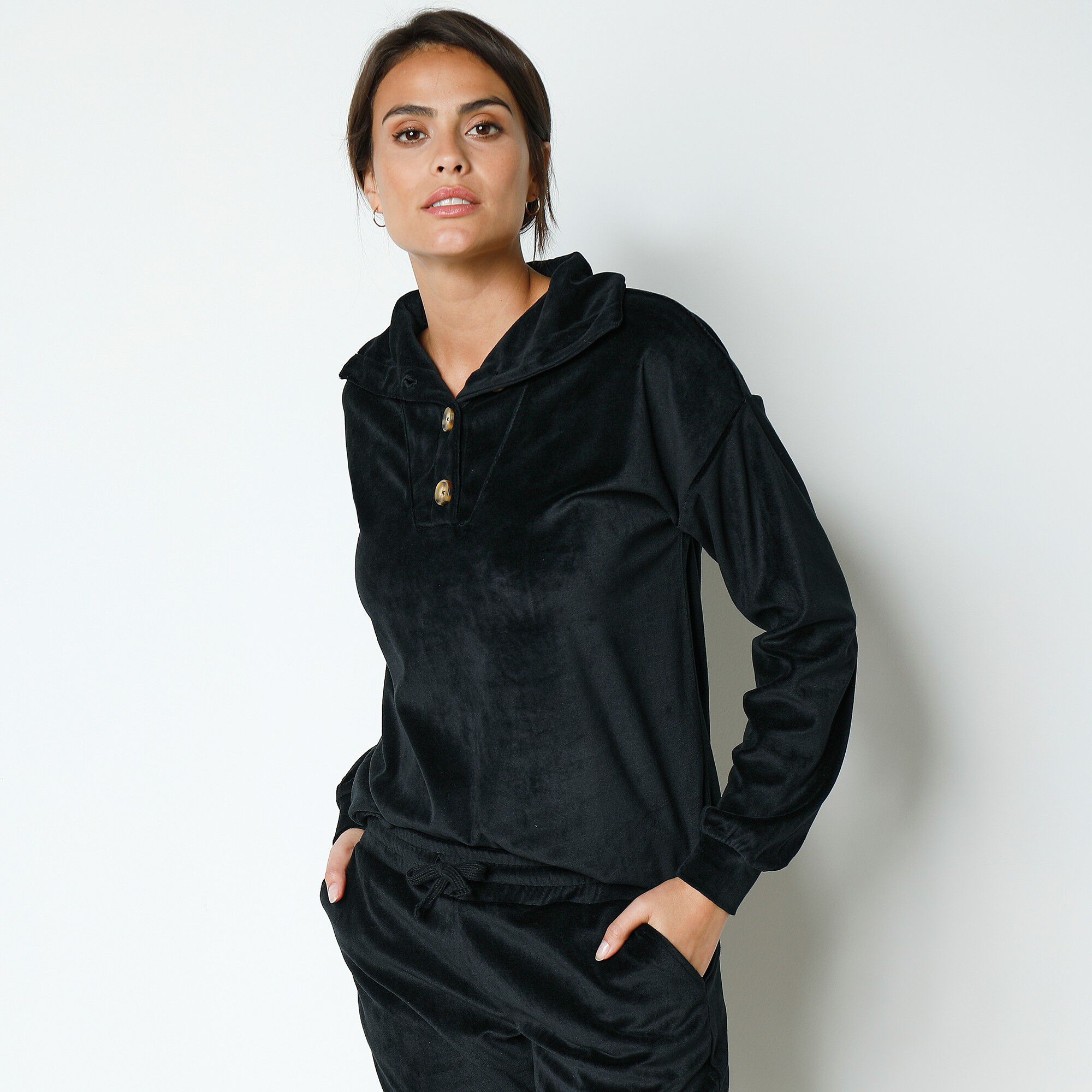 Pyjama velours stretch manches longues col boutonné