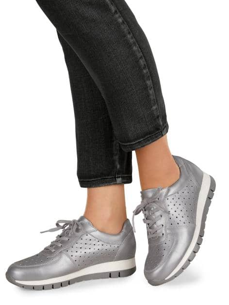 Schnürschuh