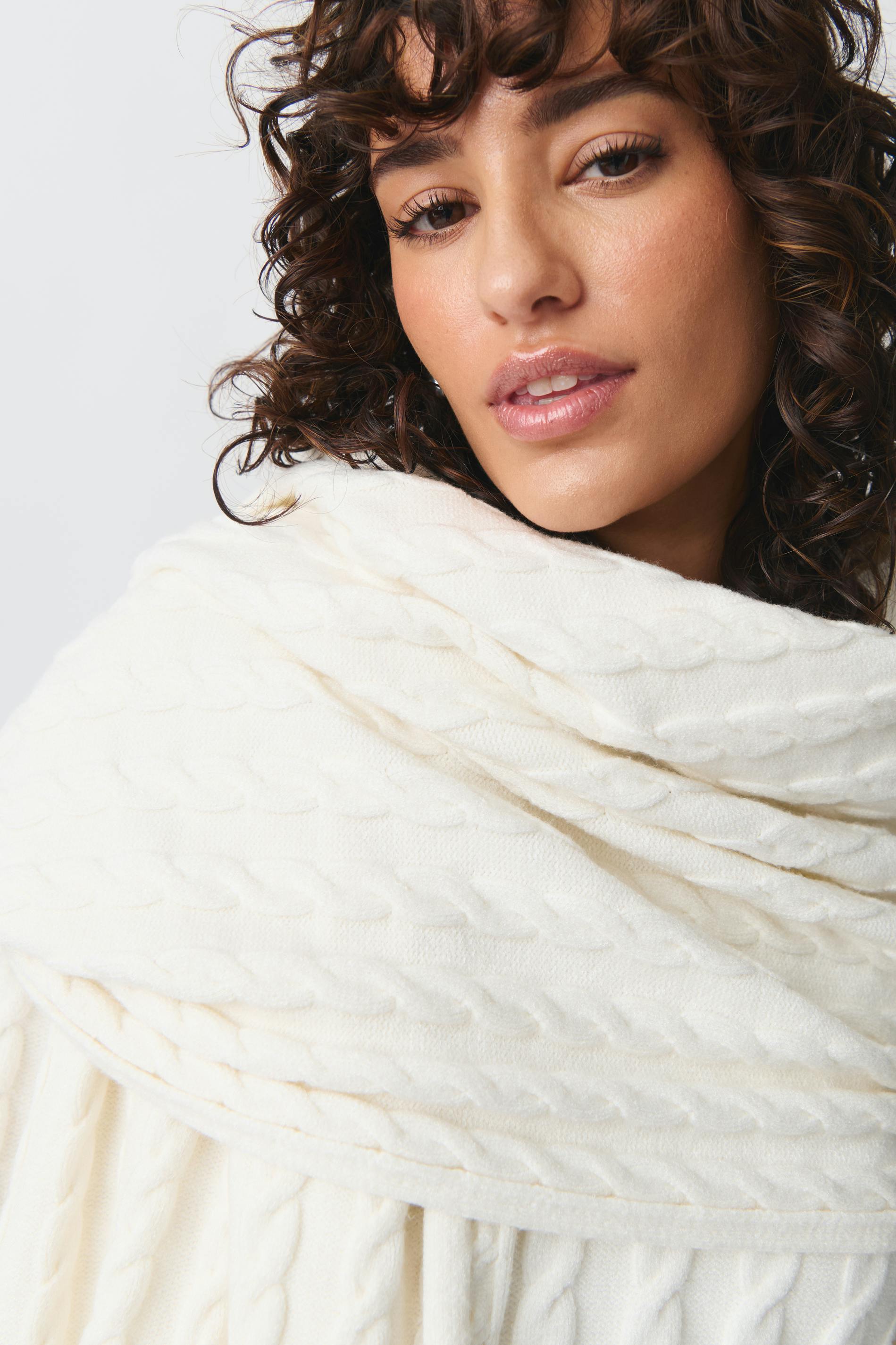 Soft knitted cable scarf