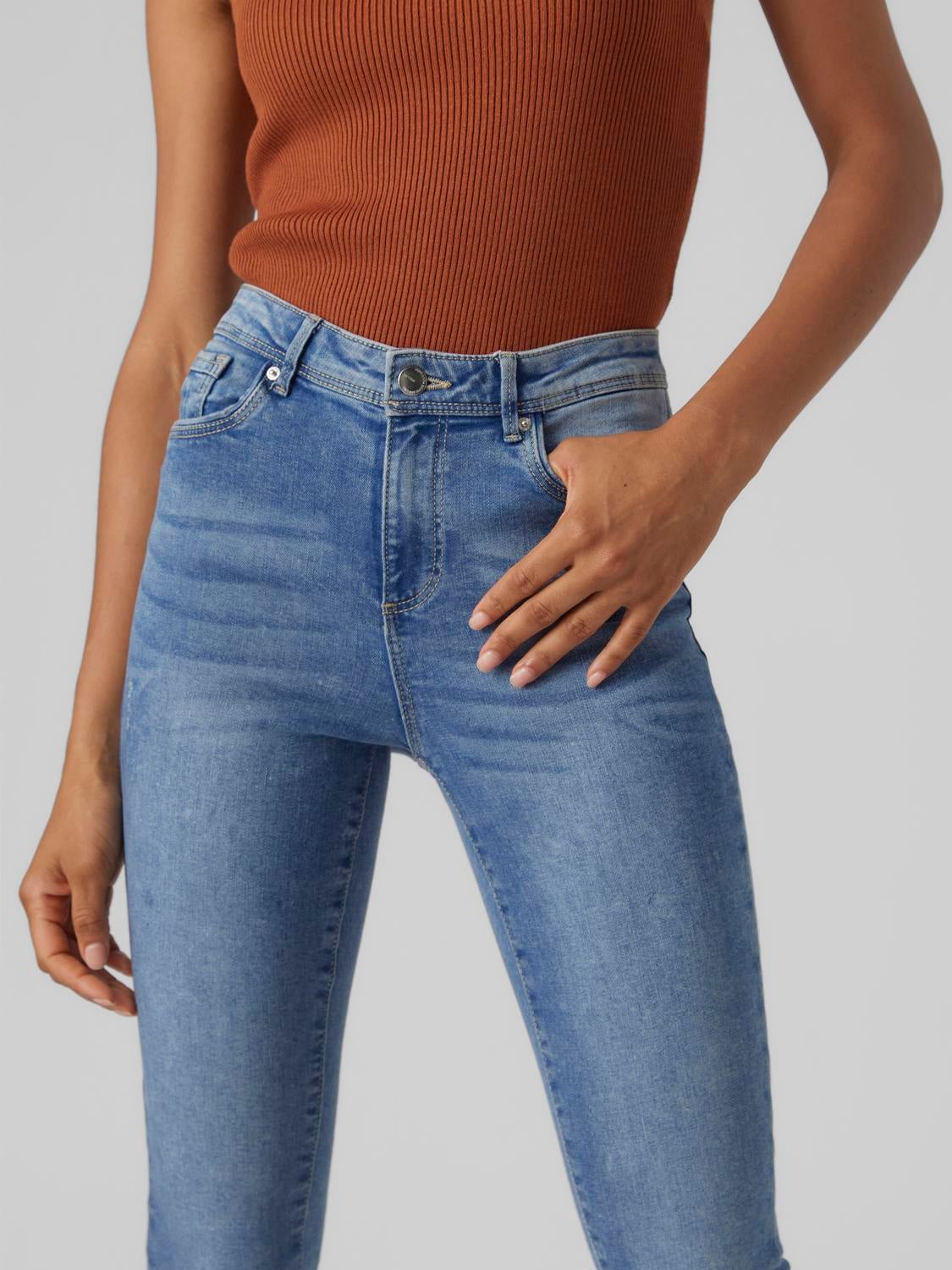 VMTANYA Mid Rise Skinny Fit Jeans