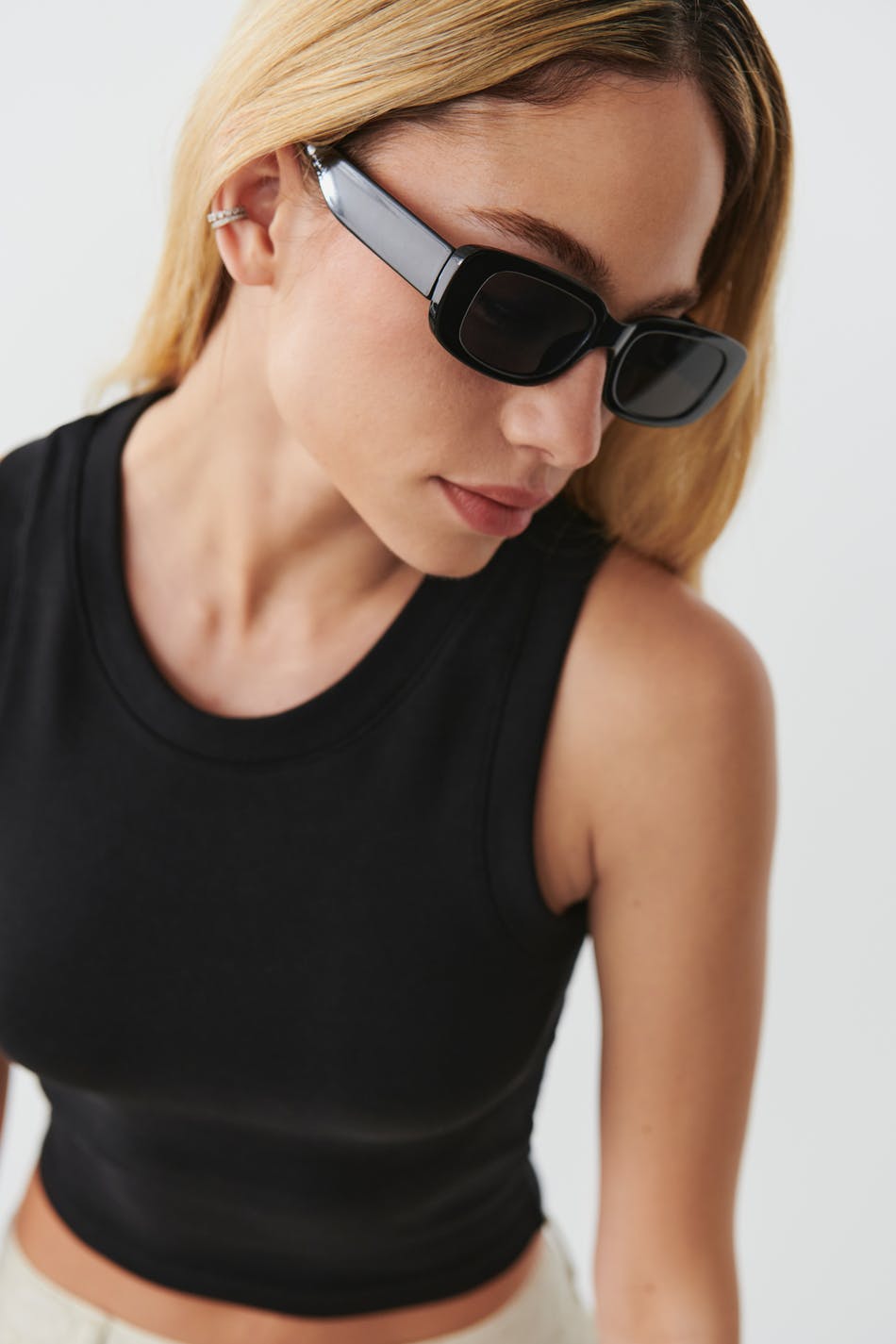Cropped stretch tank