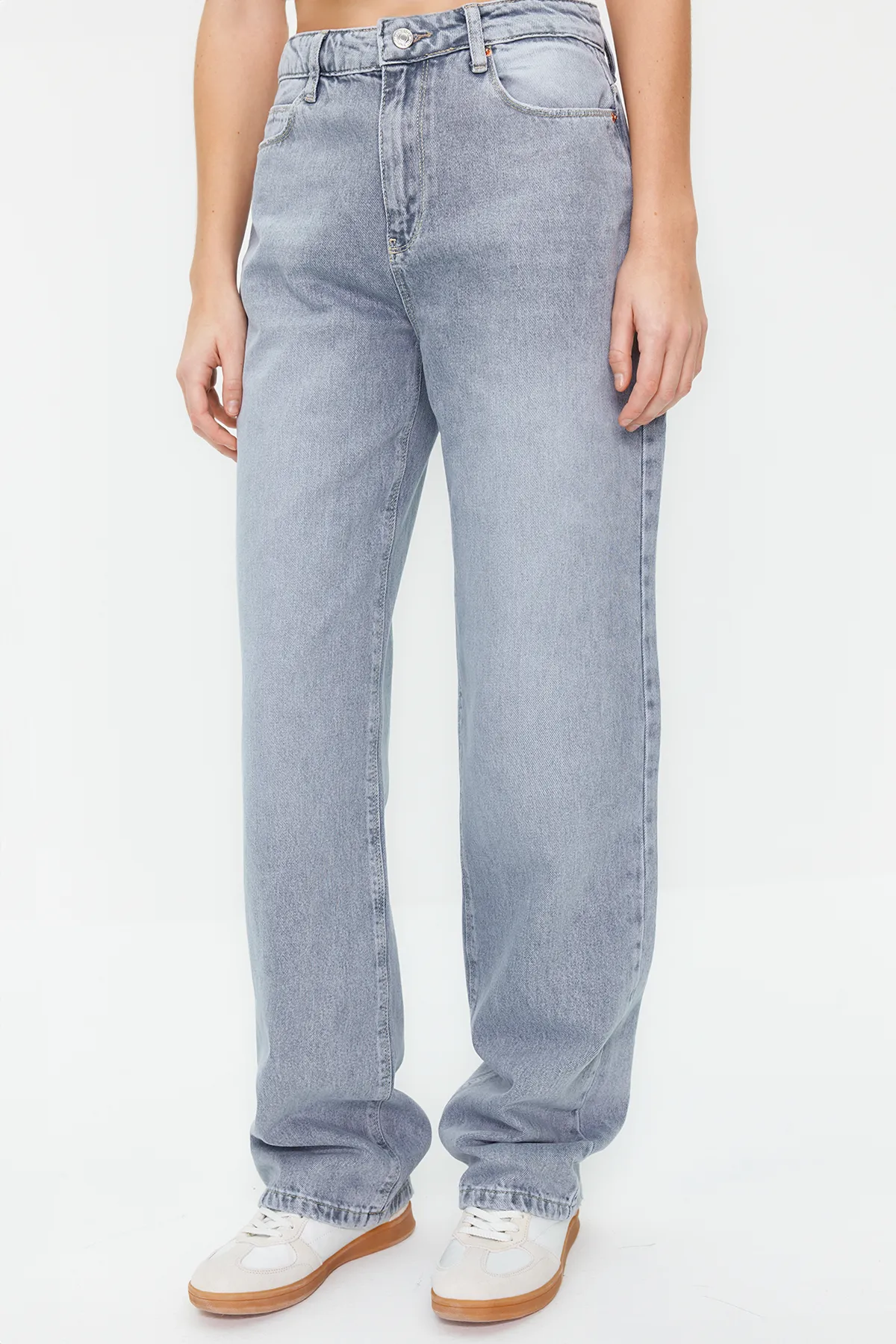 Trendyol Collection  Blaugraue Jeans mit niedriger Taille und weitem Bein TWOSS24JE00060