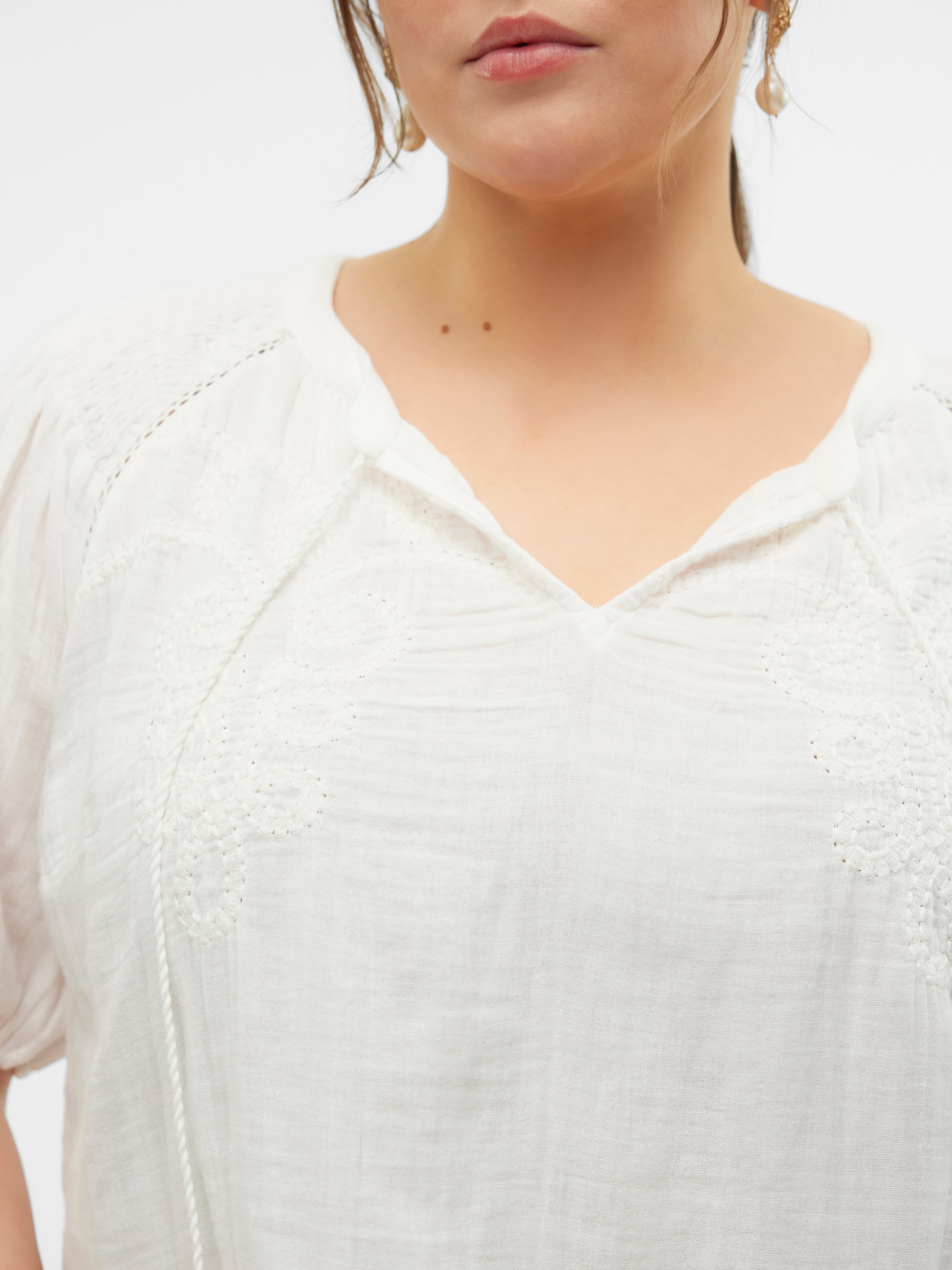 VMCKISY Top