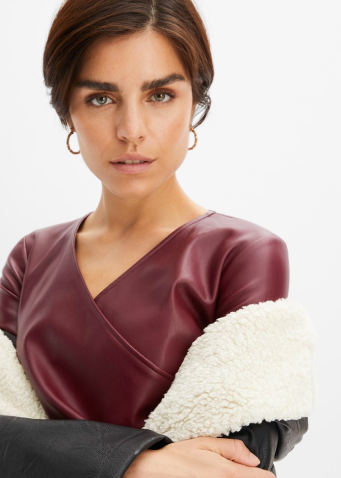 Lederimitat-Kleid in Wickeloptik