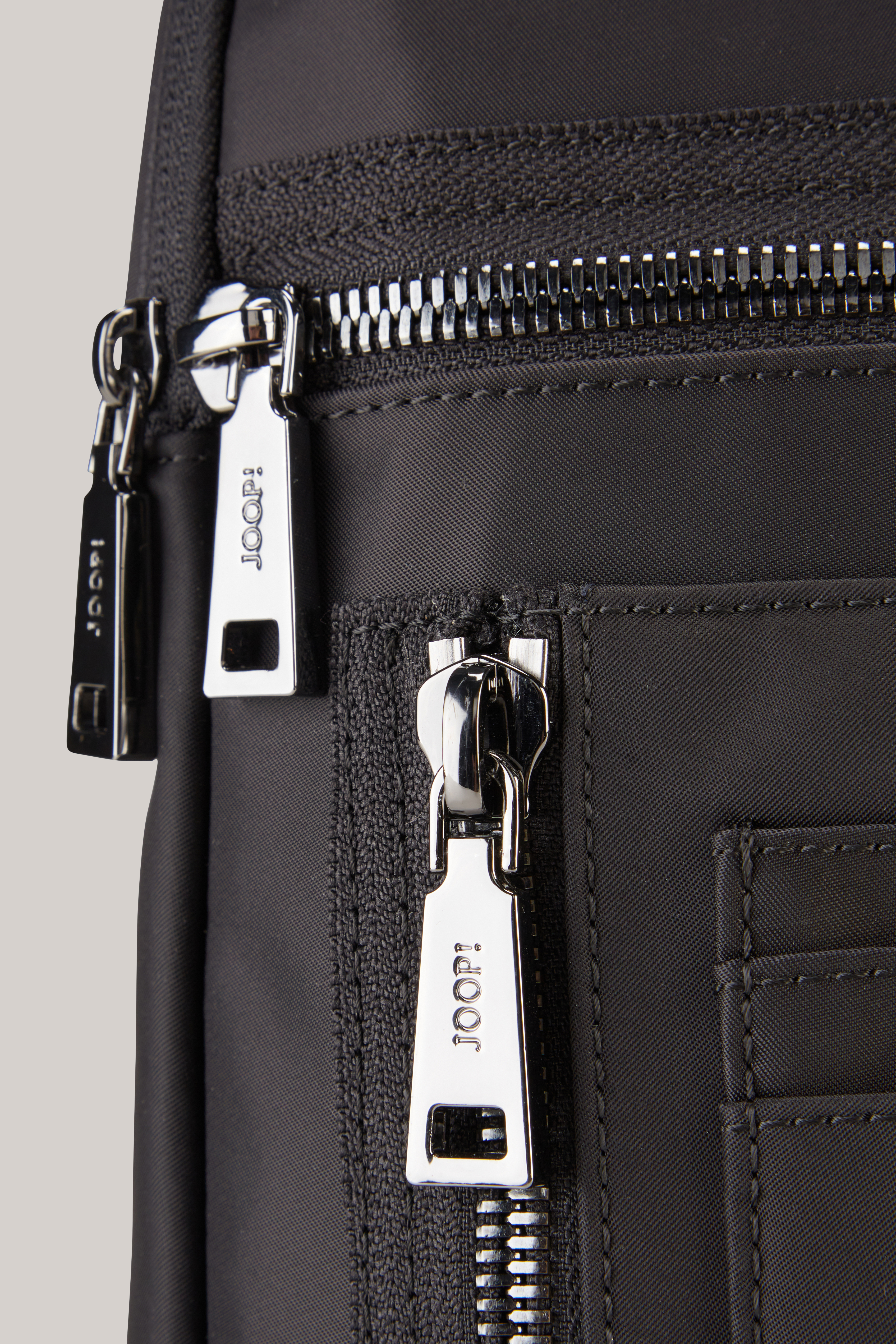 Crossbody-Bag Barletta Timo in Schwarz