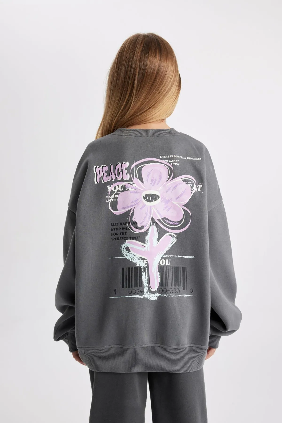 DeFacto  Dickes Mädchen-Sweatshirt in Oversize-Passform mit Rundhalsausschnitt und weicher, pelziger Innenseite