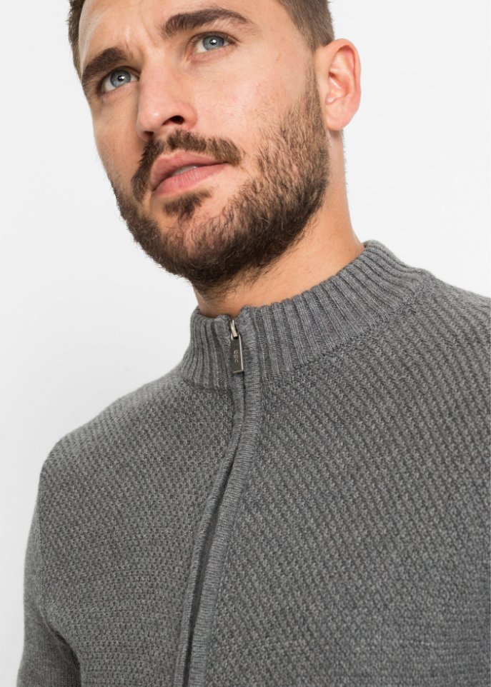 Strickjacke mit Komfortschnitt