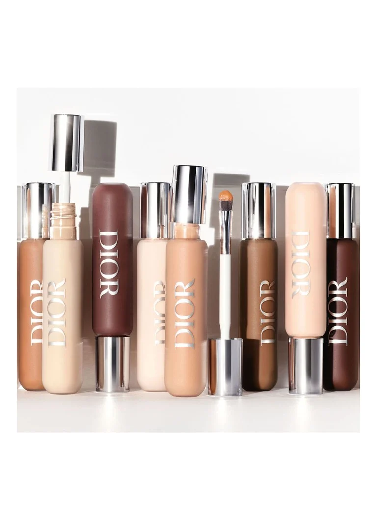 DIOR Dior Backstage Face & Body Flash Perfector Corrector