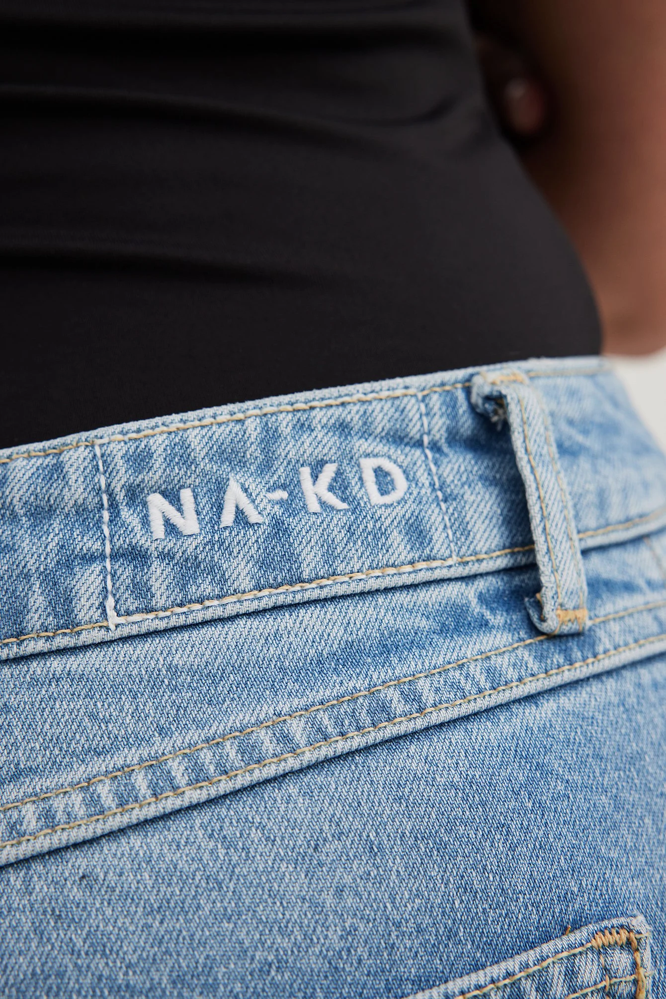 Mom Jeans mit hoher Taille