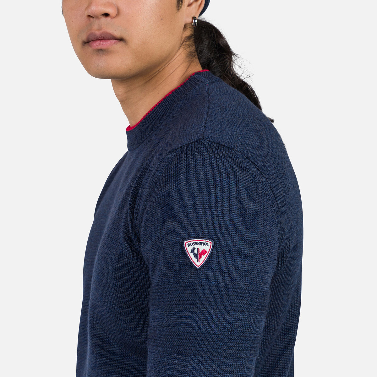 Gestreifter Herrenstrickpullover mit Rundhalsausschnitt