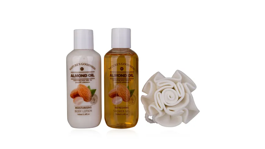 Nature's Goodness Mandel Geschenksset in Körbchen Body Lotion & Shower Gel