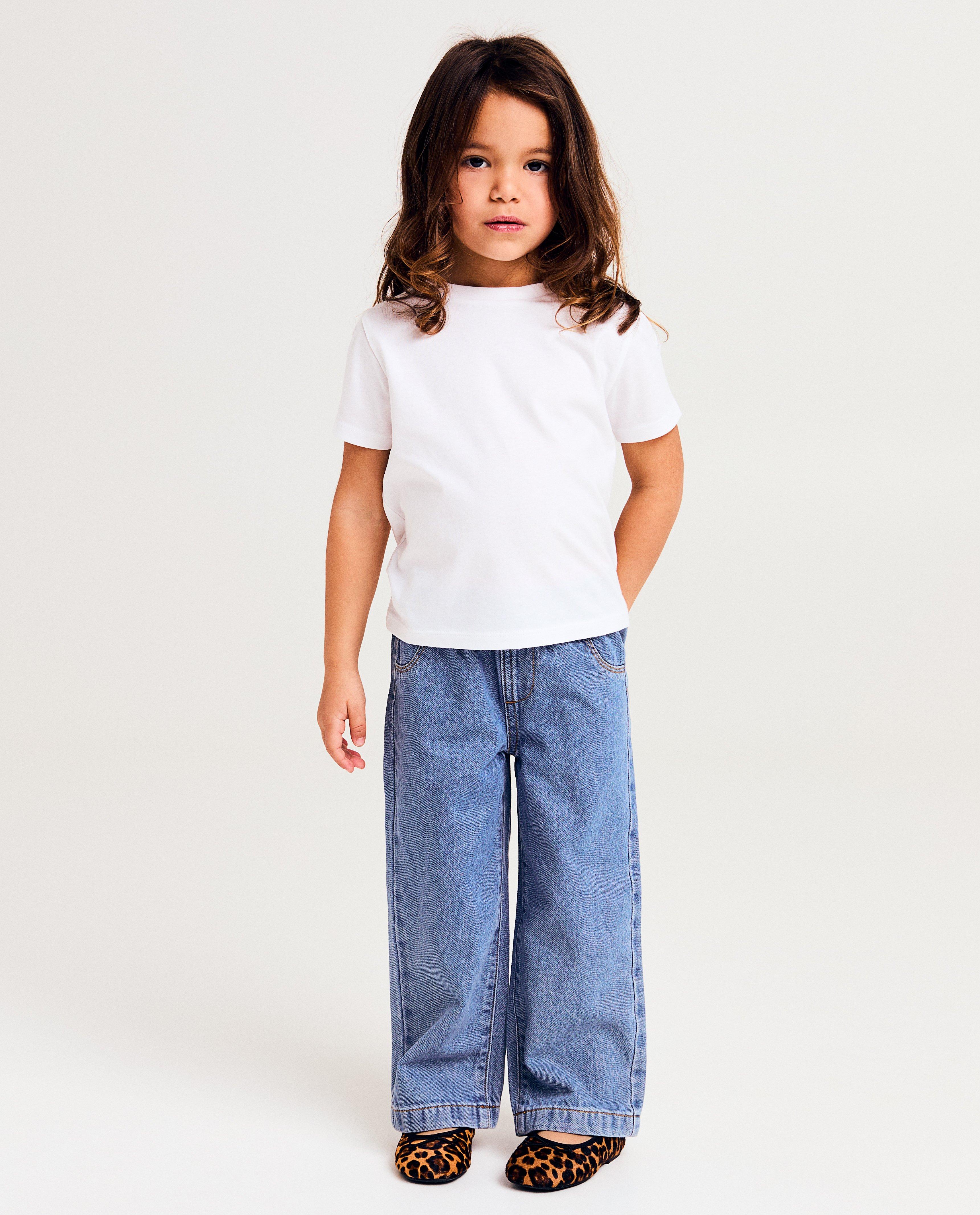 Tricou alb Besties albastru deschis