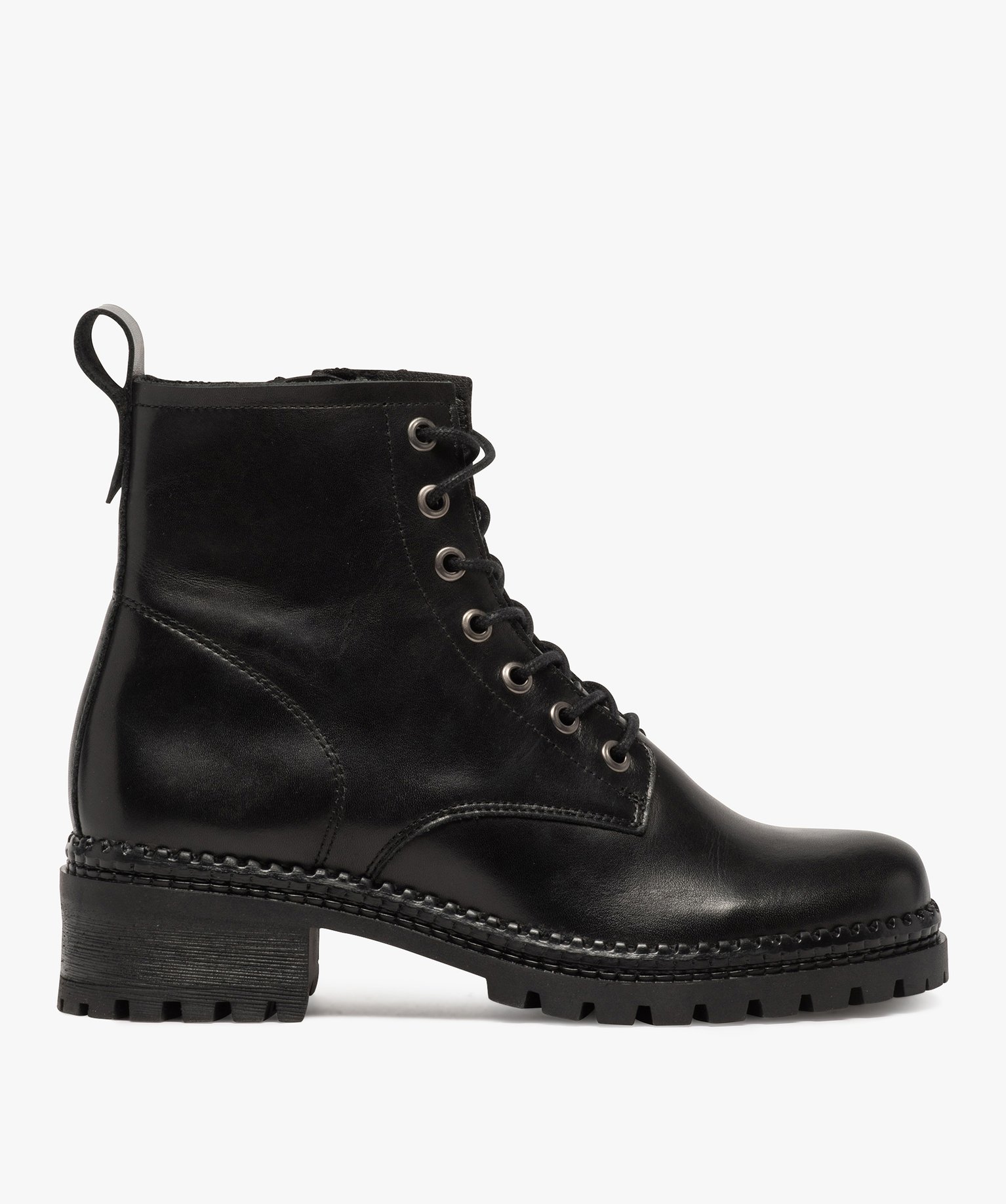 Boots femme dessus cuir uni à lacets et semelle crantée noir | GEMO