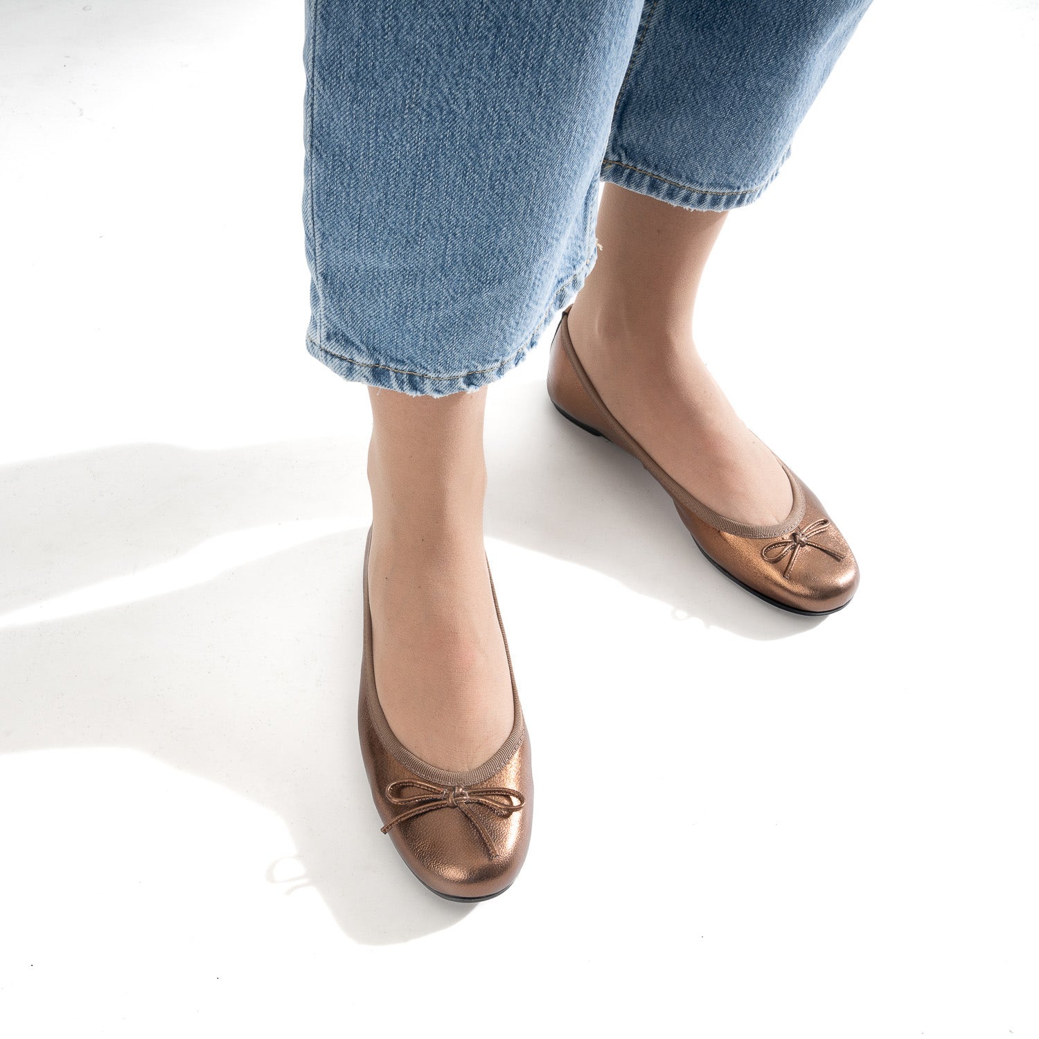 Ballerine bronze en cuir à petit nœud