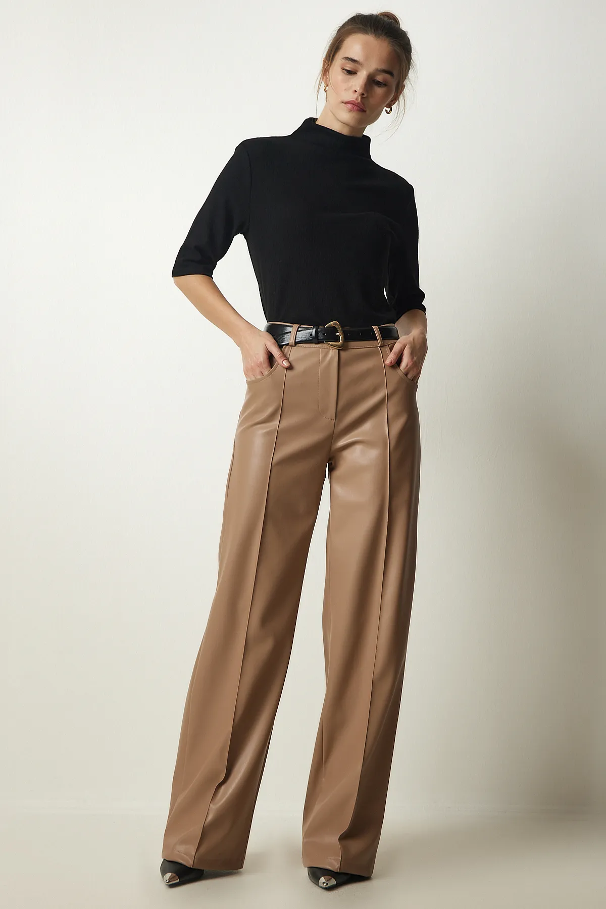 Happiness İstanbul  Biscuit Premium-Taschen-Kunstlederhose für Damen FN03151