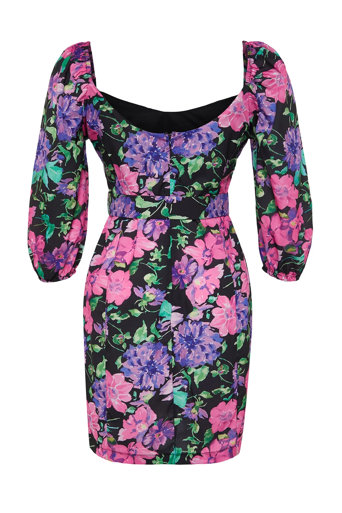 Trendyol Curve  Mini-Webkleid mit Blumenmuster und Gürtel TBBSS22EL00039