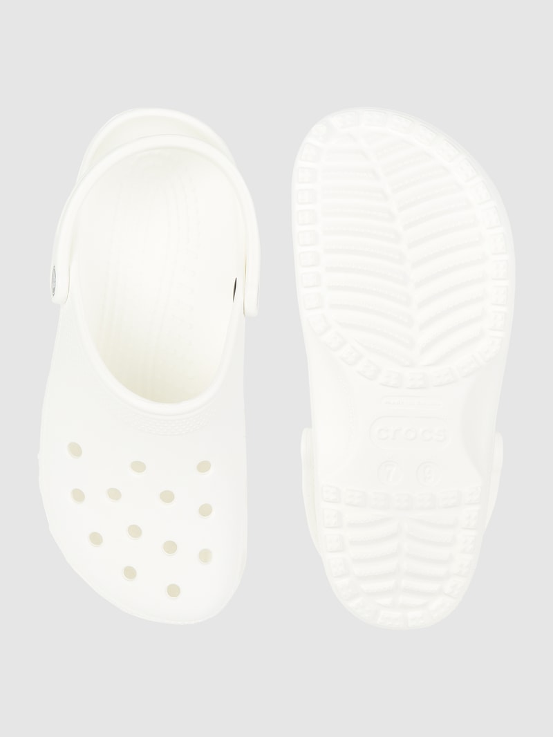 Sandalen mit Luftlöchern in weiß