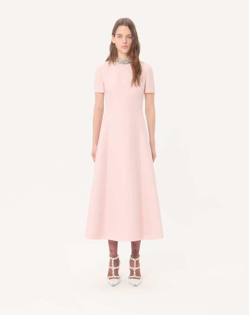 Vestido midi de crepe bordado