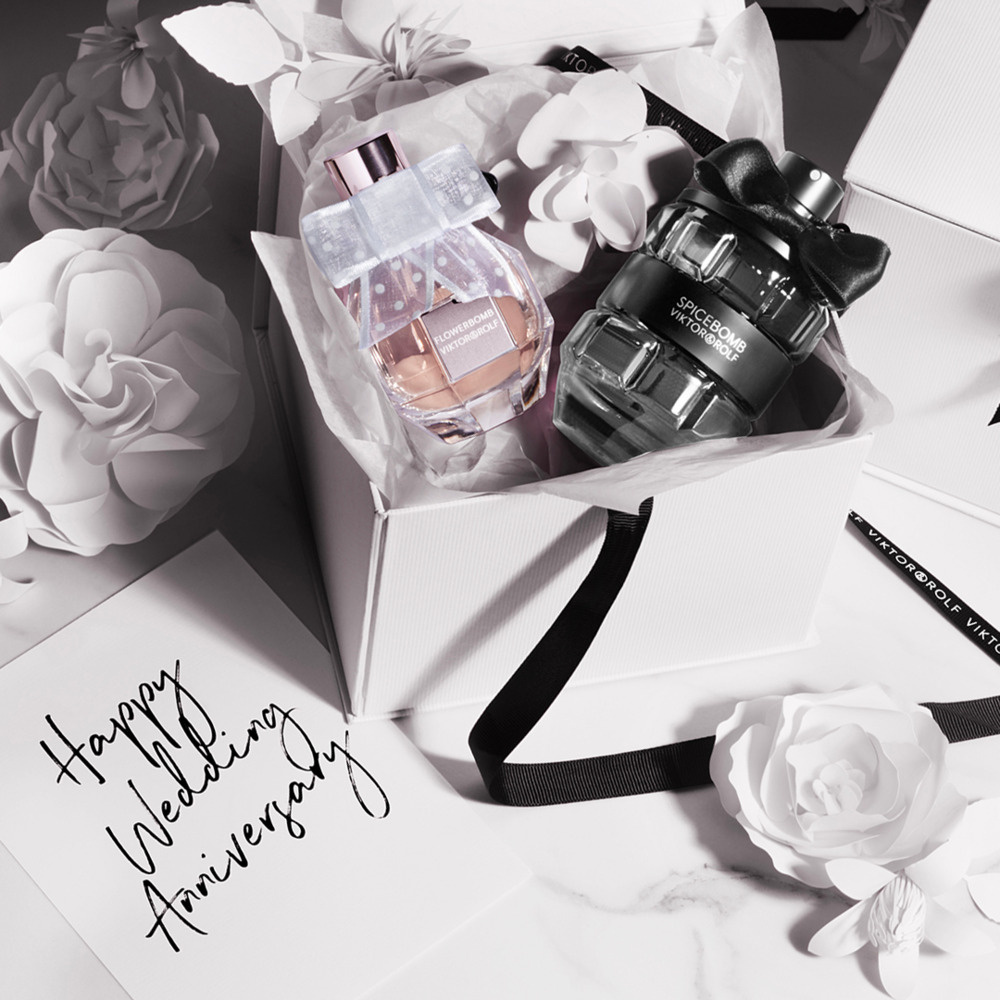 Viktor & Rolf Flowerbomb Eau de Parfum, un millefeuille de fleurs
