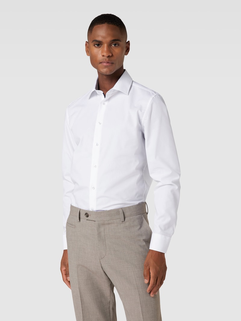 Slim Fit Business-Hemd mit Kentkragen in weiß