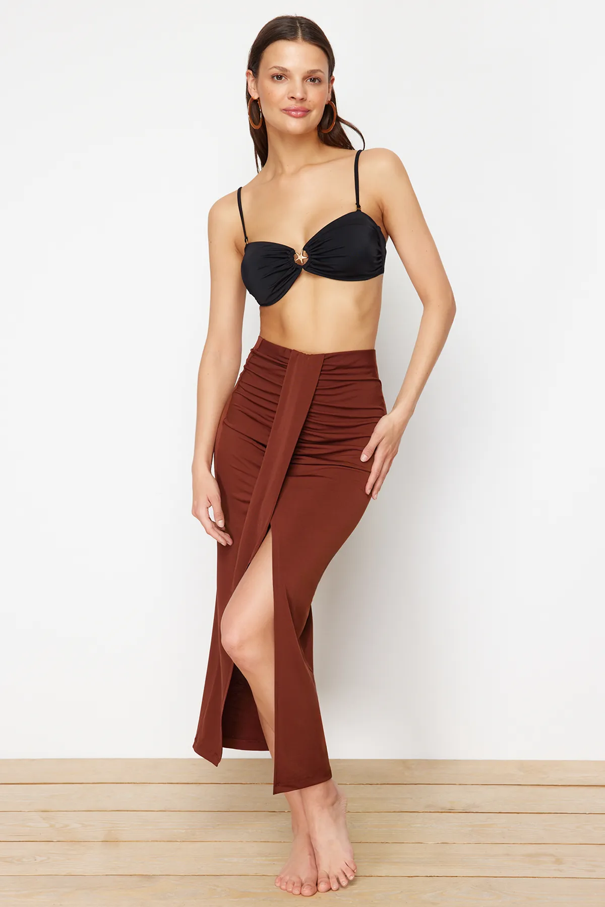 Trendyol Collection  Brauner gewebter Maxirock TBESS23ET00021