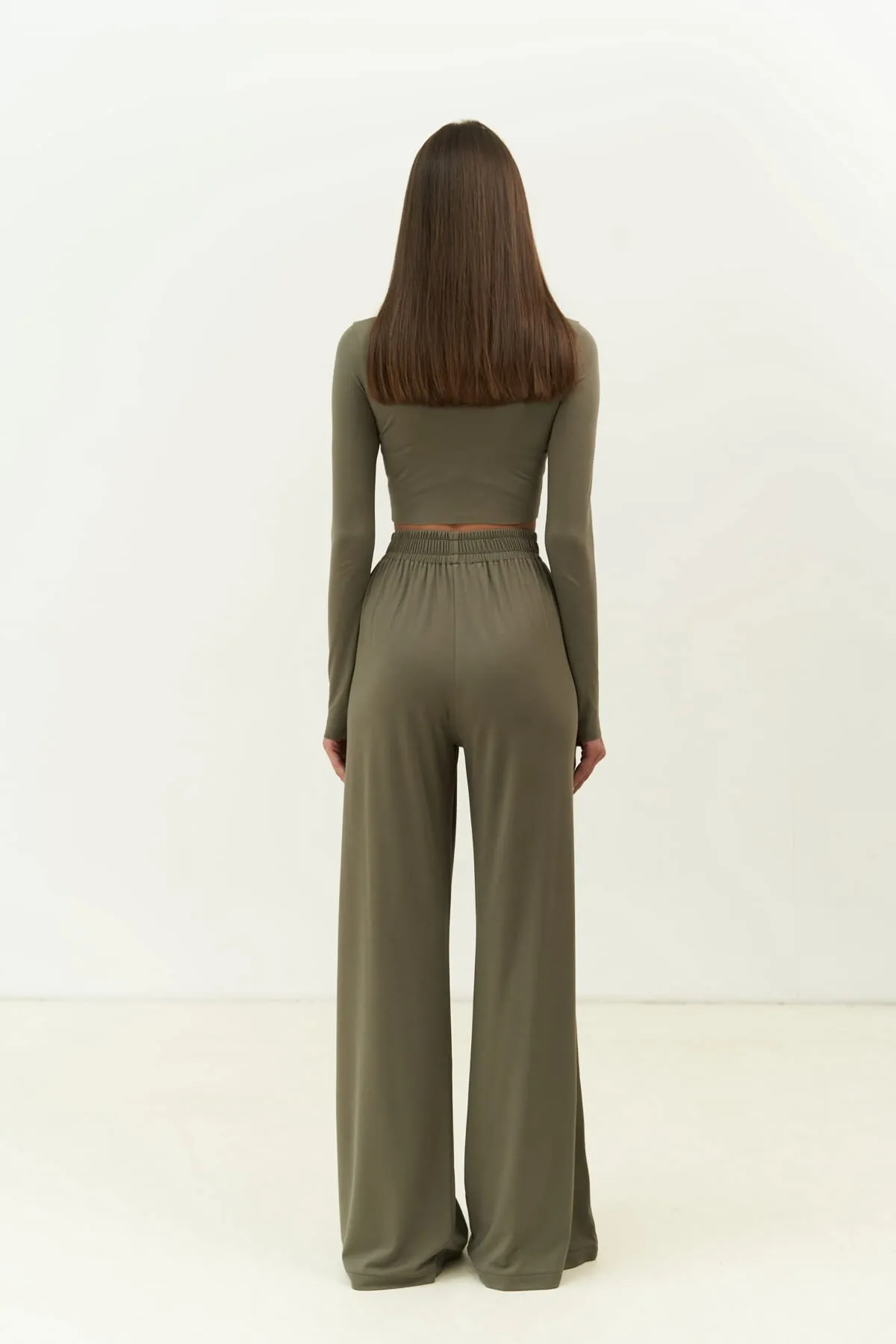 MAİ COLLECTİON  Jany – Langärmliges, khakifarbenes Crop-Hosen-Set