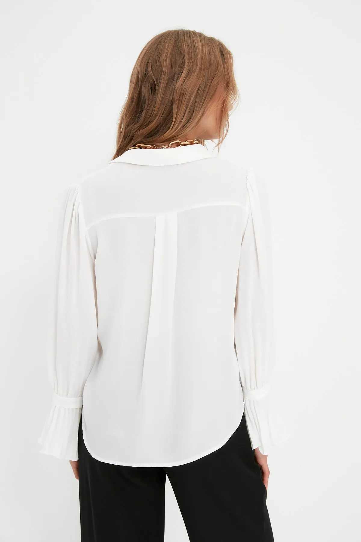 Trendyol Collection  Gewebtes Hemd mit spanischen Ärmeln - Ecru, Regular Fit TWOAW22GO0487