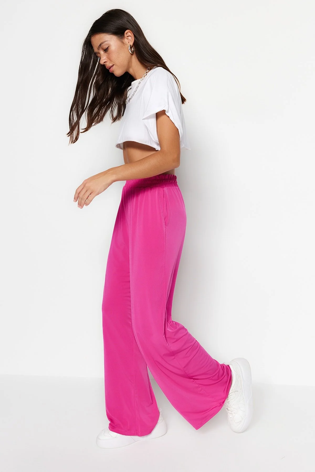 Trendyol Collection  Fuchsia, weites Bein/entspannter Schnitt, dehnbare Strickhose mit hoher Taille TWOSS23PL00129
