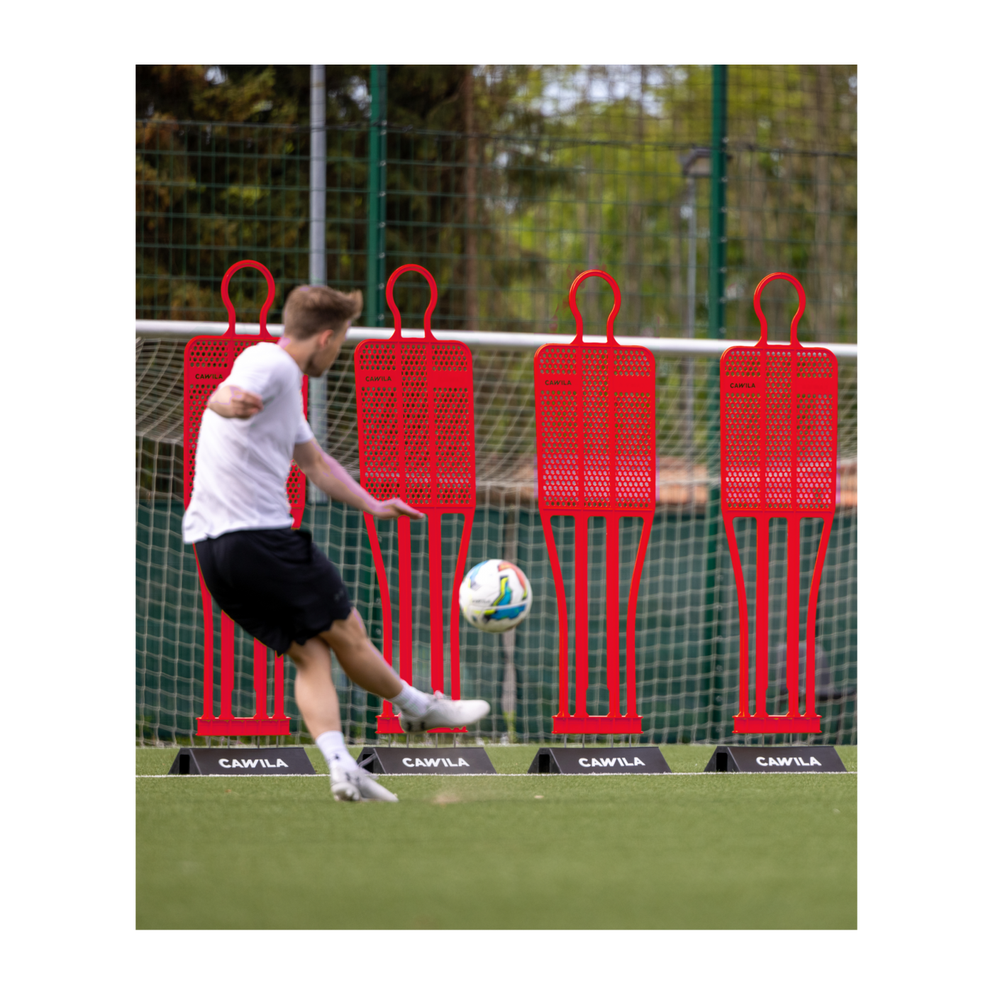 Cawila Trainingsdummy PRO 180cm Rot | Freistoßdummy aus sehr robustem Kunststoff