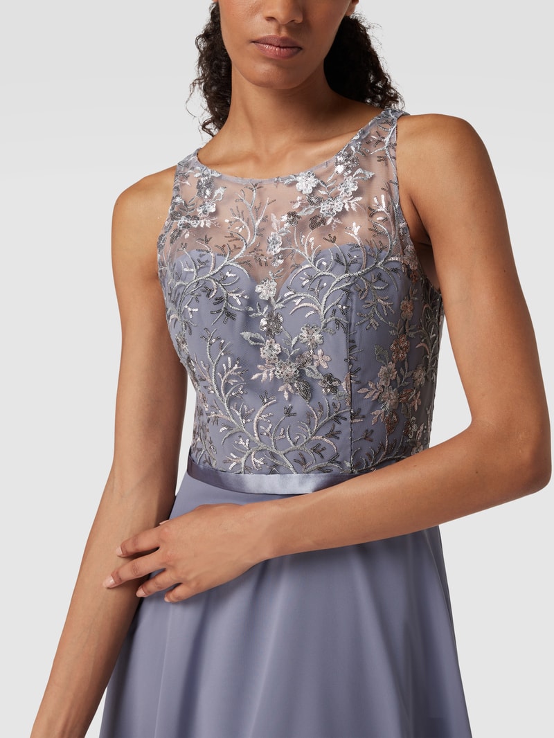 Abendkleid mit Paillettenbesatz in bleu