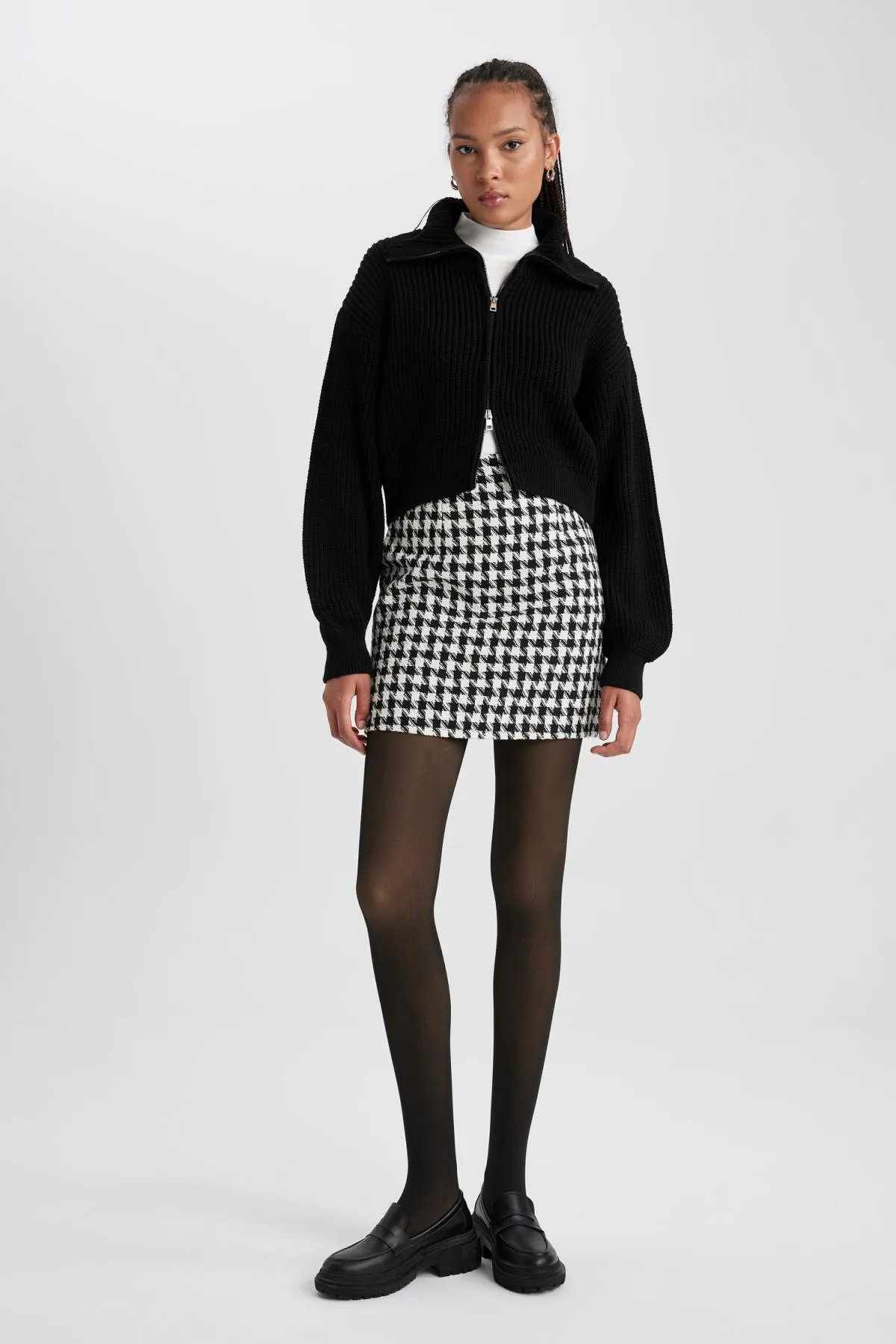 DeFacto  Slim-Fit-Strickjacke mit Polokragen und Reißverschluss