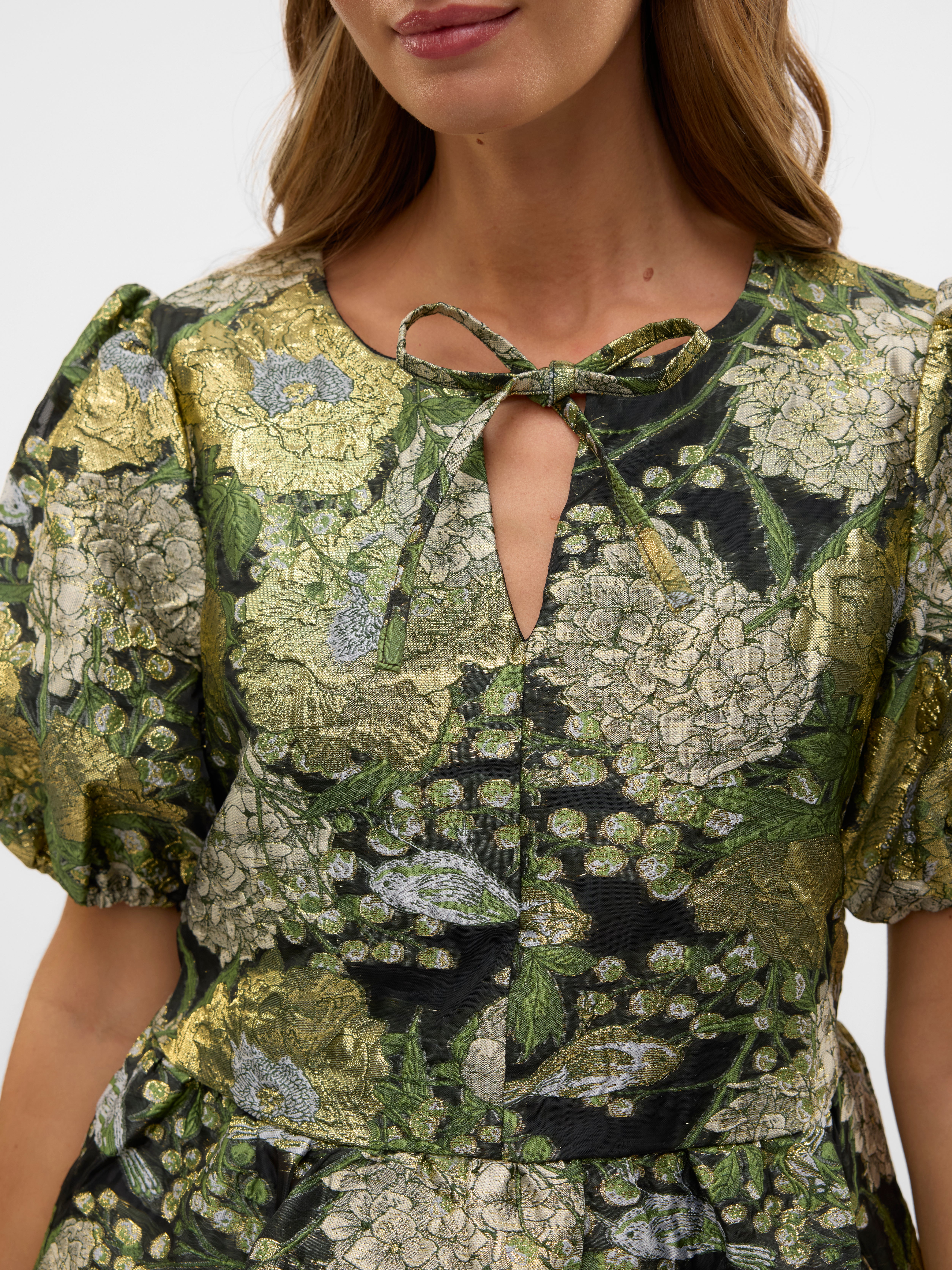 SNSAGE Top
