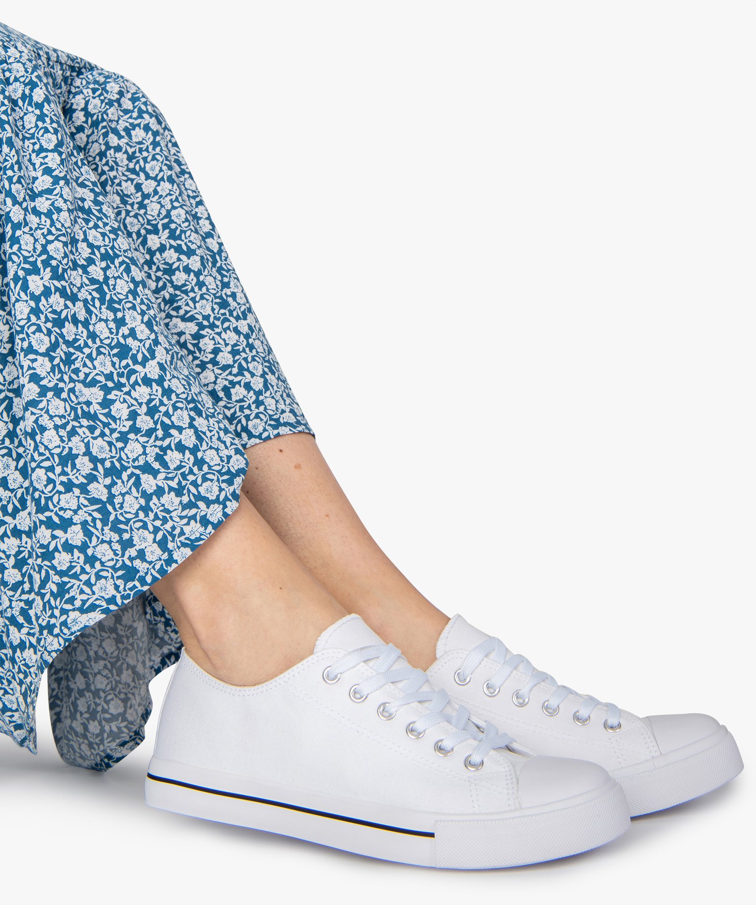 Baskets femme en toile à bout renforcé fermeture lacets blanc | GEMO