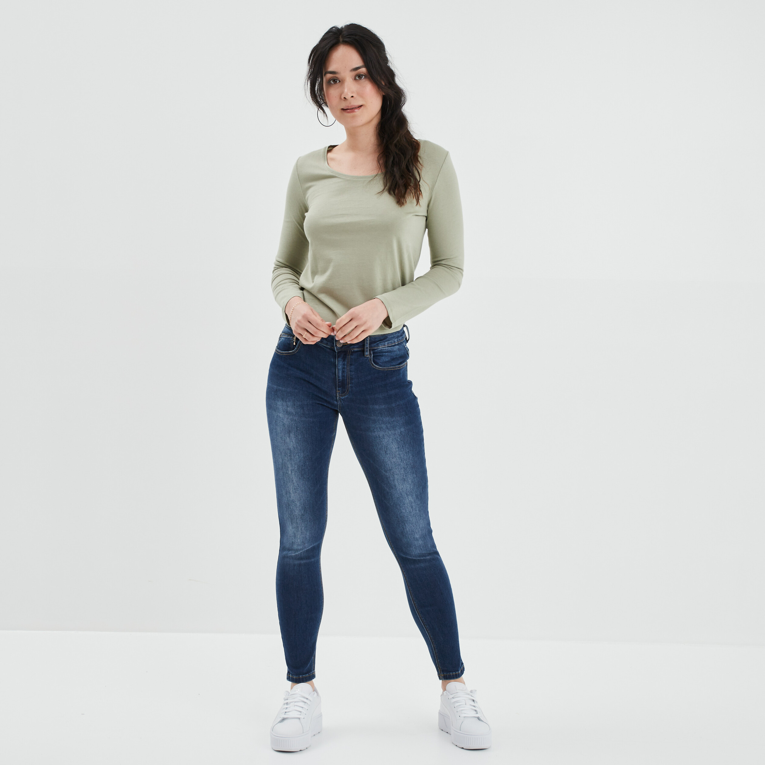 T-shirt manches longues vert kaki femme | La Halle
