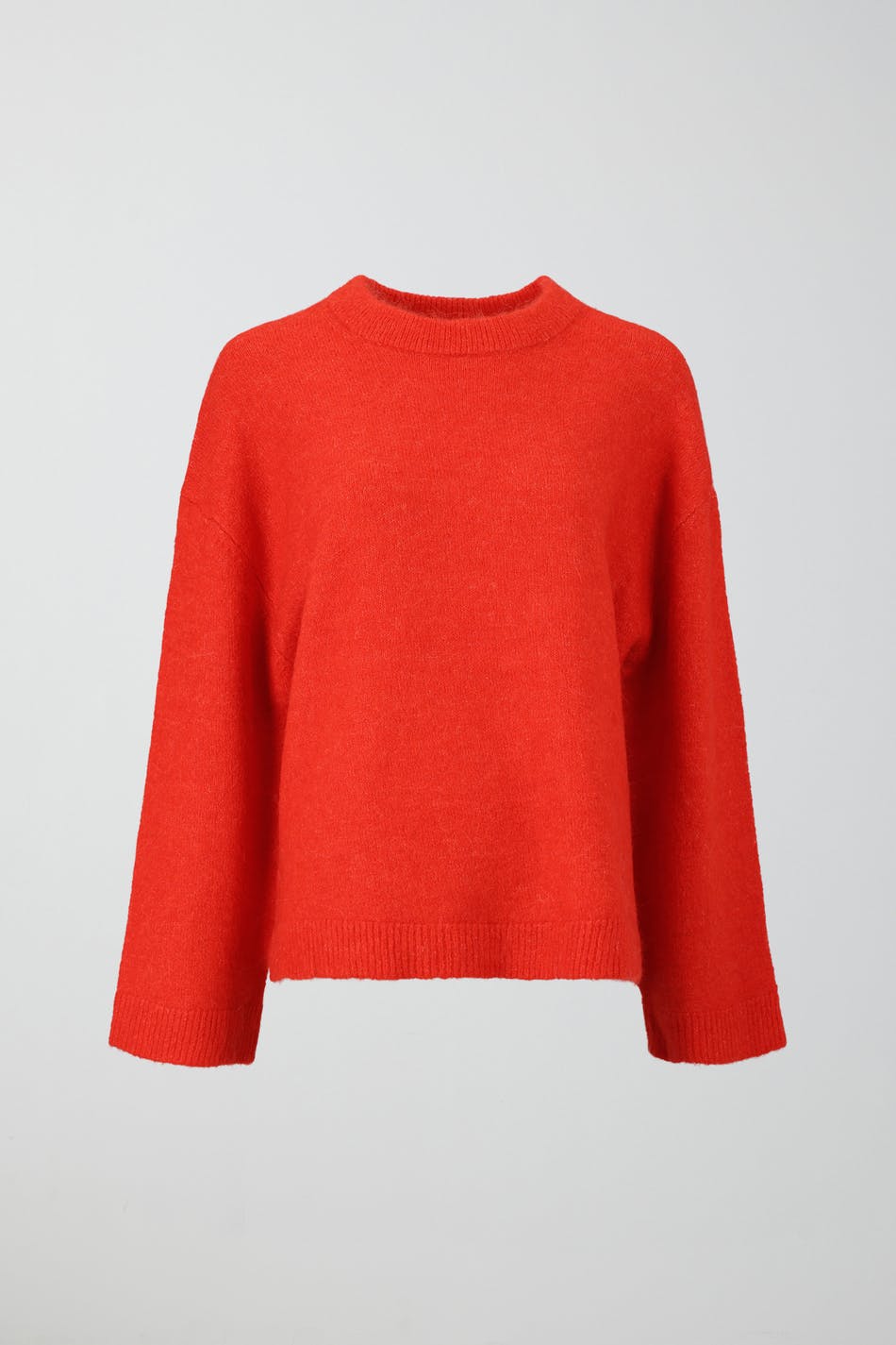 Crew neck knitted sweater