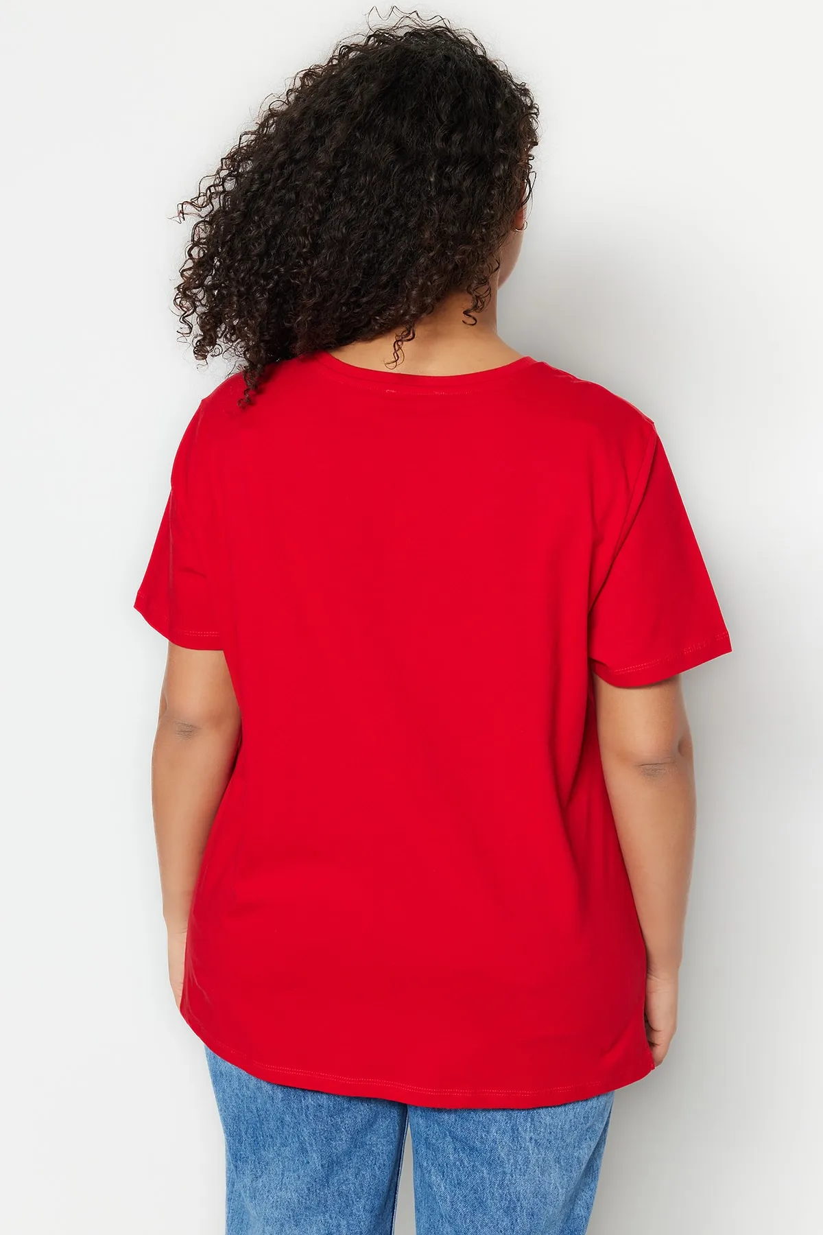 Trendyol Curve  Rotes bedrucktes Strick-T-Shirt mit Rundhalsausschnitt TBBSS23BF00022