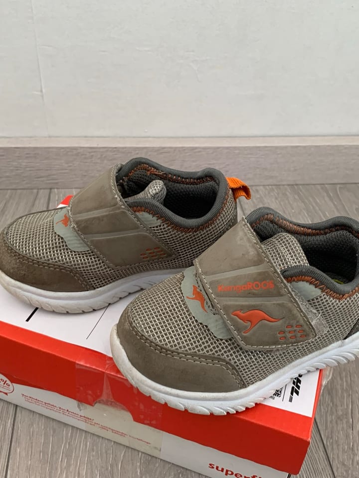 Kangaroos Sneakers 