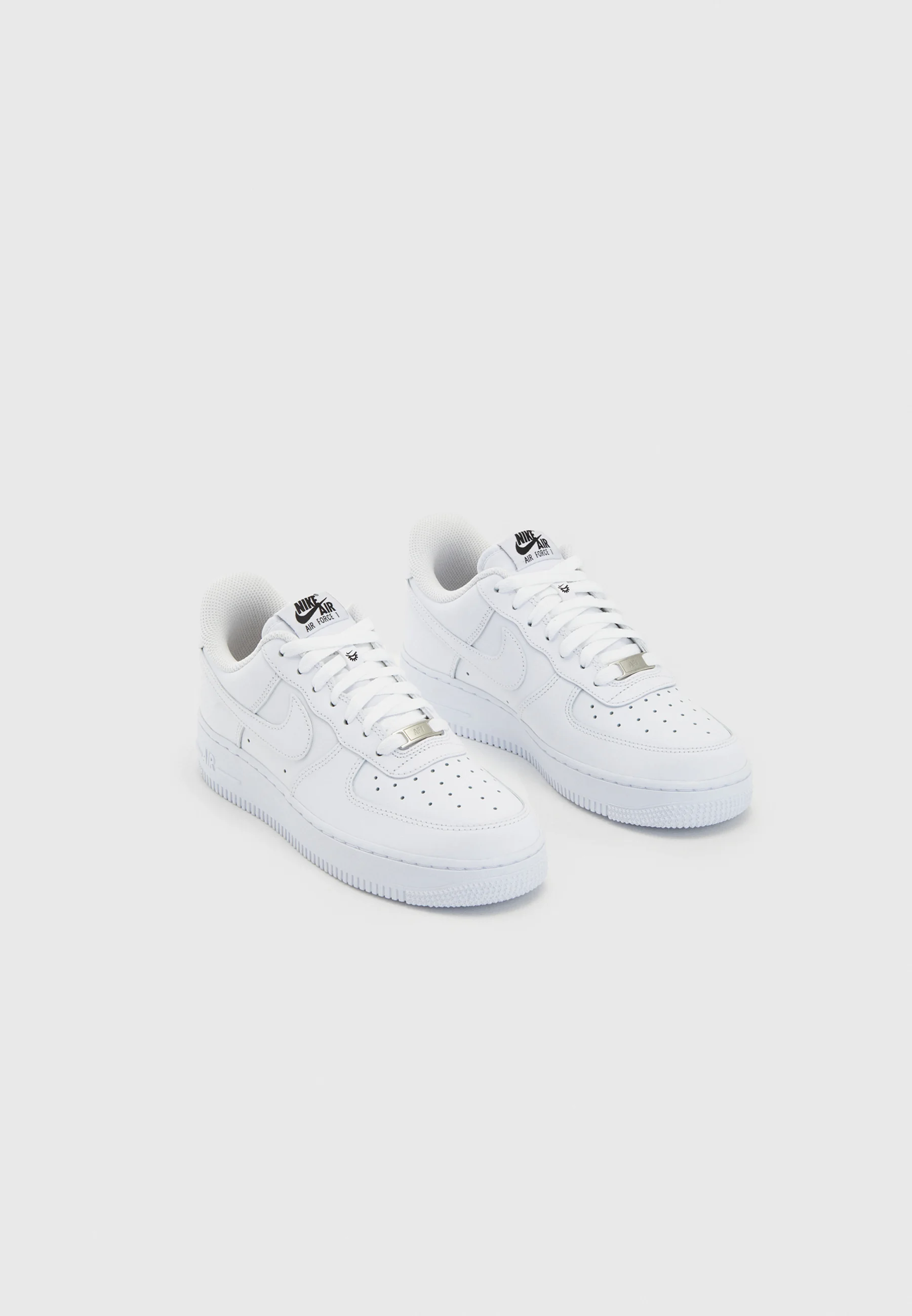 Nike Sportswear AIR FORCE 1 07 FLYEASE - Zapatillas bajas
