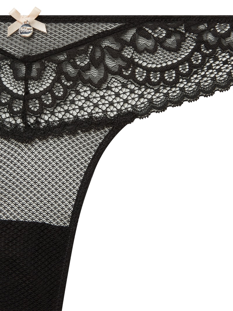 String aus Spitze in schwarz